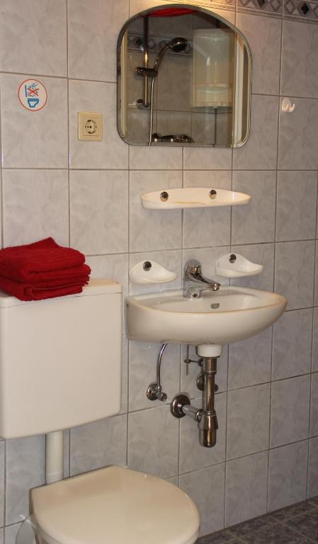 Gasthof-Pension Reidnwirt Baldramsdorf Quarto foto